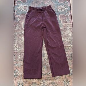 Lululemon Softstreme HighRise Straight Leg Crop size 2